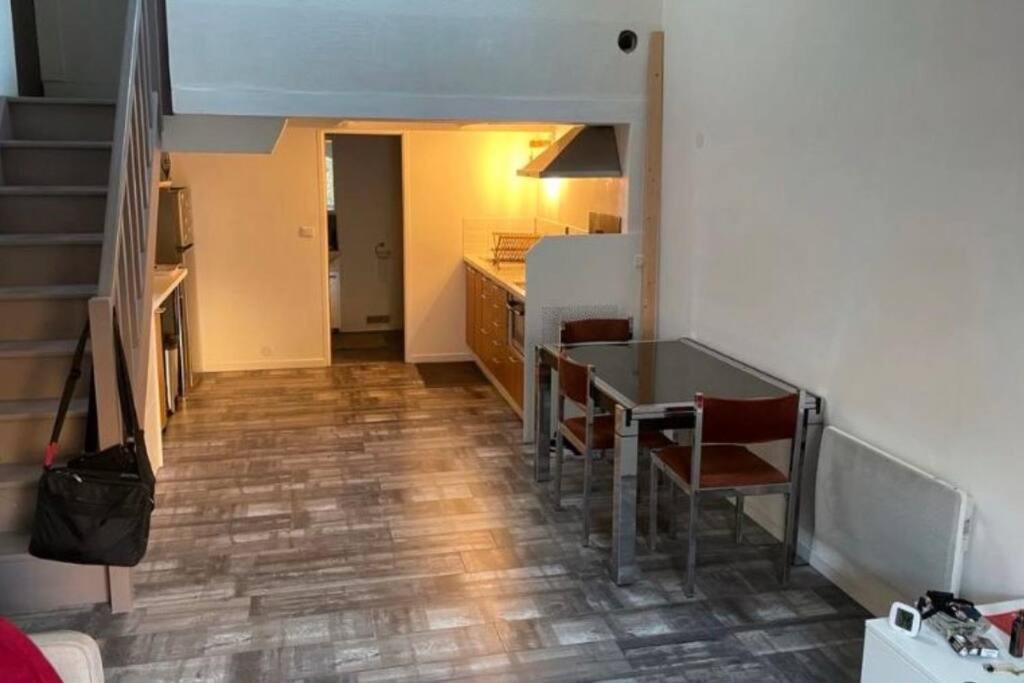 Joli Duplex En Centre Ville De 40M2 Climatise Istres Exteriér fotografie