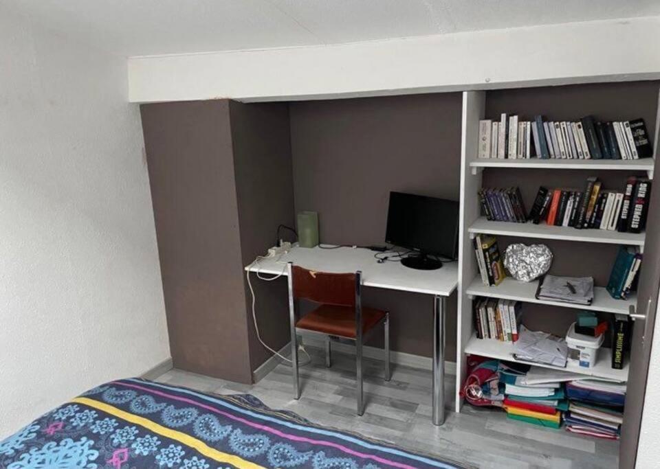 Joli Duplex En Centre Ville De 40M2 Climatise Istres Exteriér fotografie